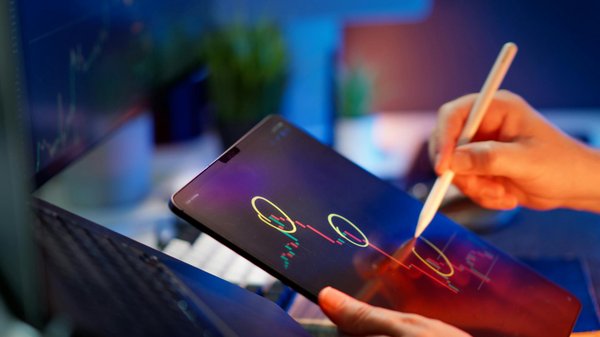 Avis système io : pourquoi ce choix séduit les entrepreneurs ?